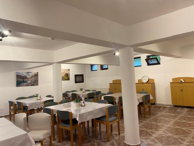 Pensiunea Casa Saxonia Rîşnov Екстериор снимка