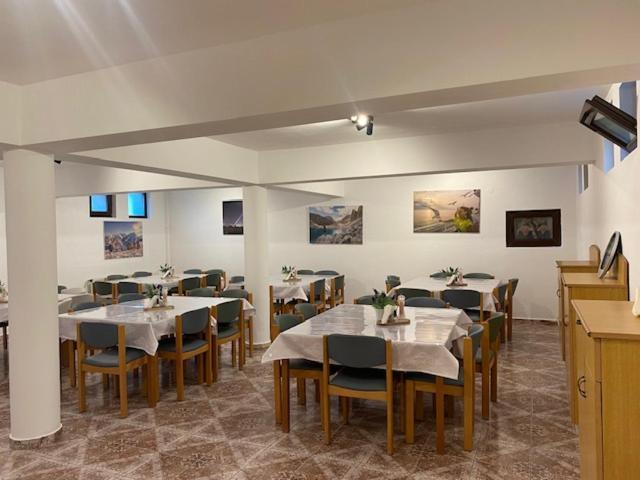 Pensiunea Casa Saxonia Rîşnov Екстериор снимка