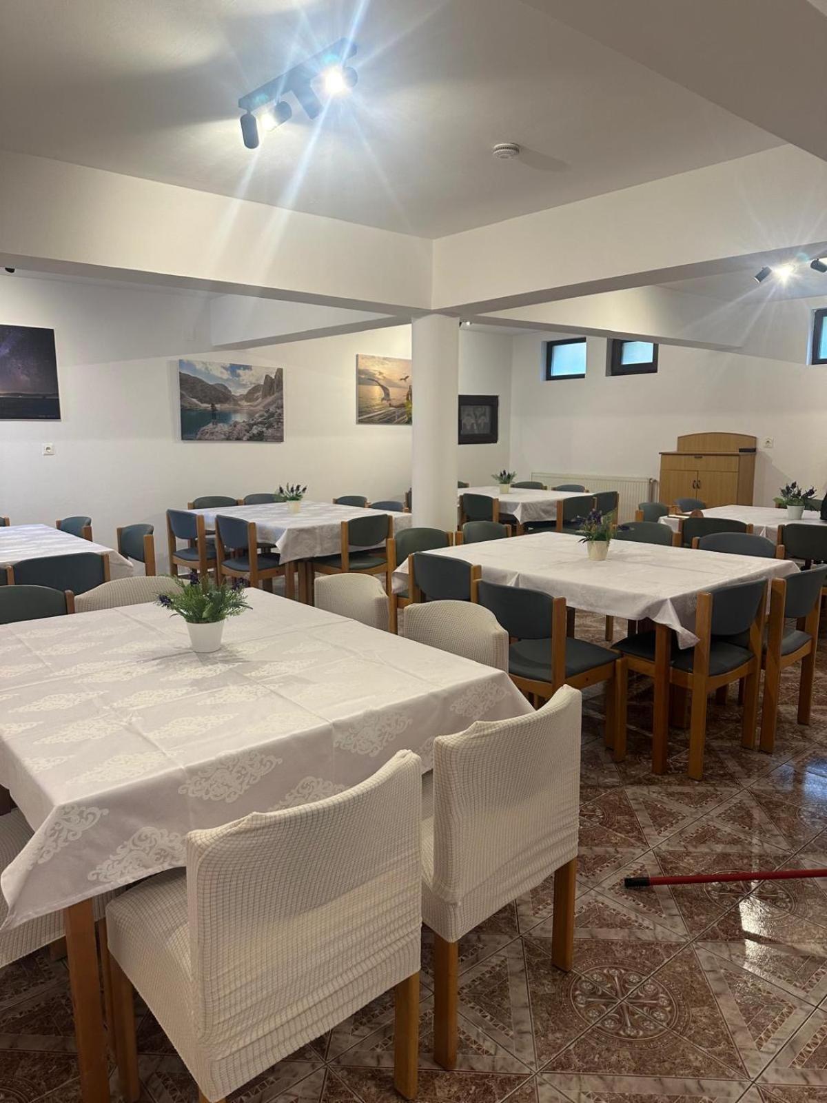Pensiunea Casa Saxonia Rîşnov Екстериор снимка